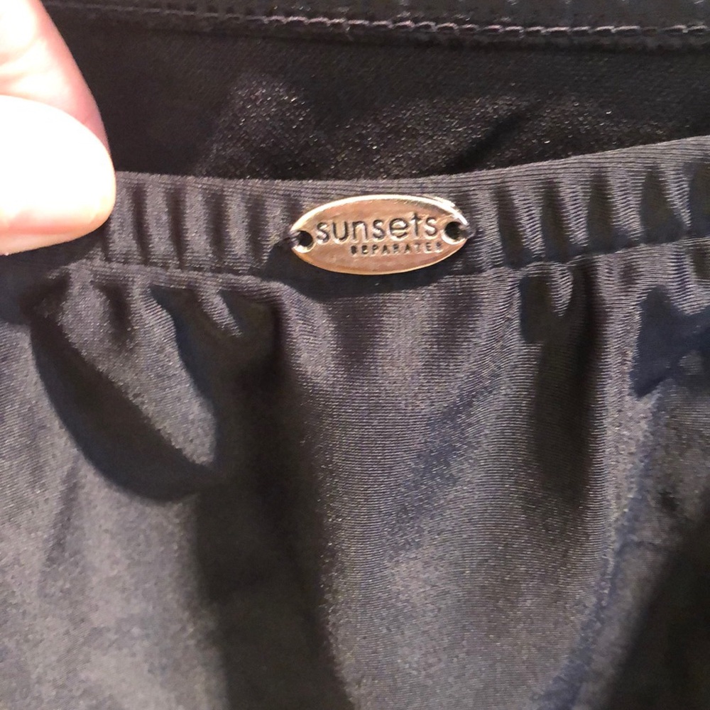 NWT sunset swim skirt - Picture 3 of 4
